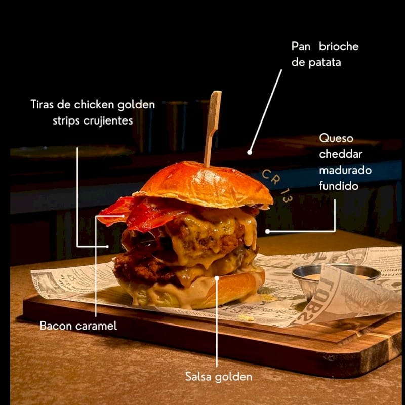 La CR13 — hamburguesa de pollo crunch Sala Burger Cieza